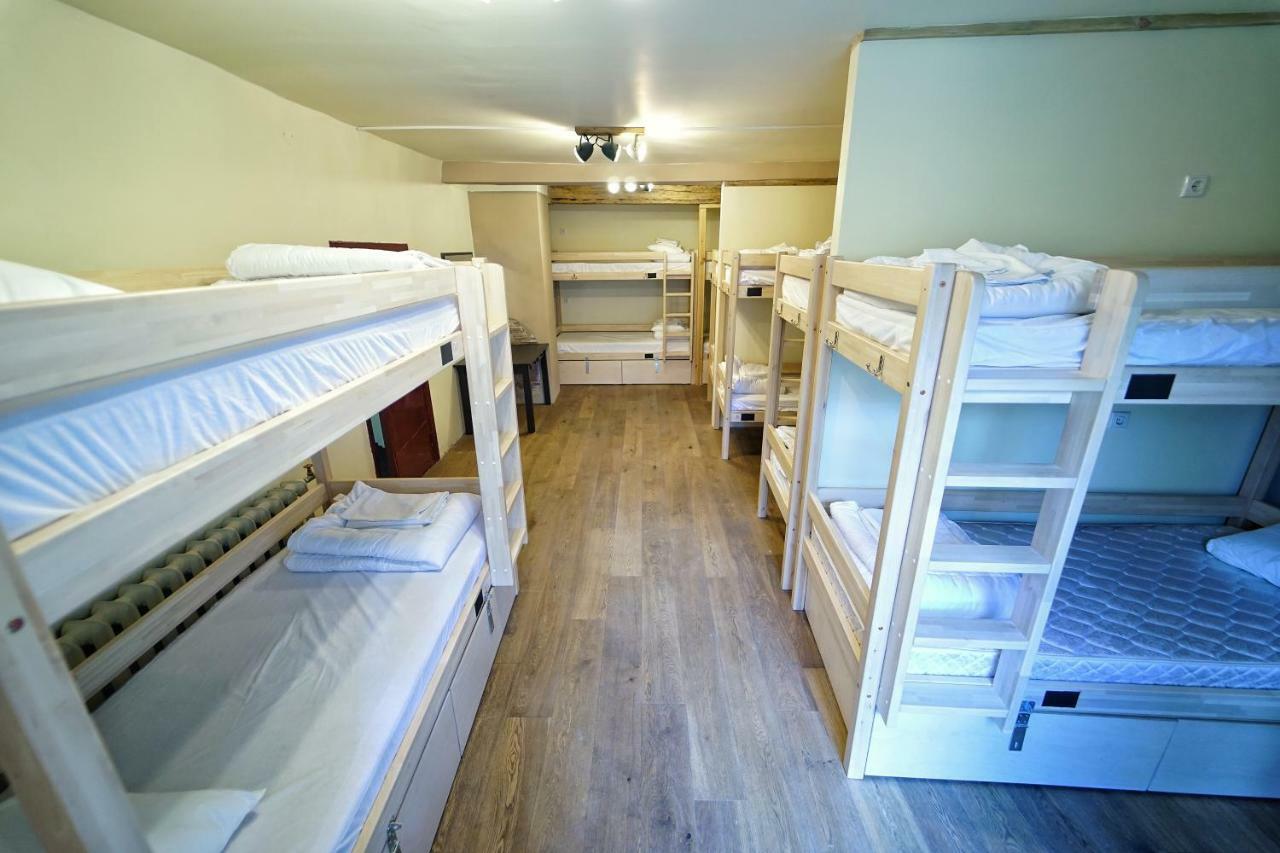 The Monks Bunk Hostel & Bar ทาลลินน์ ภายนอก รูปภาพ