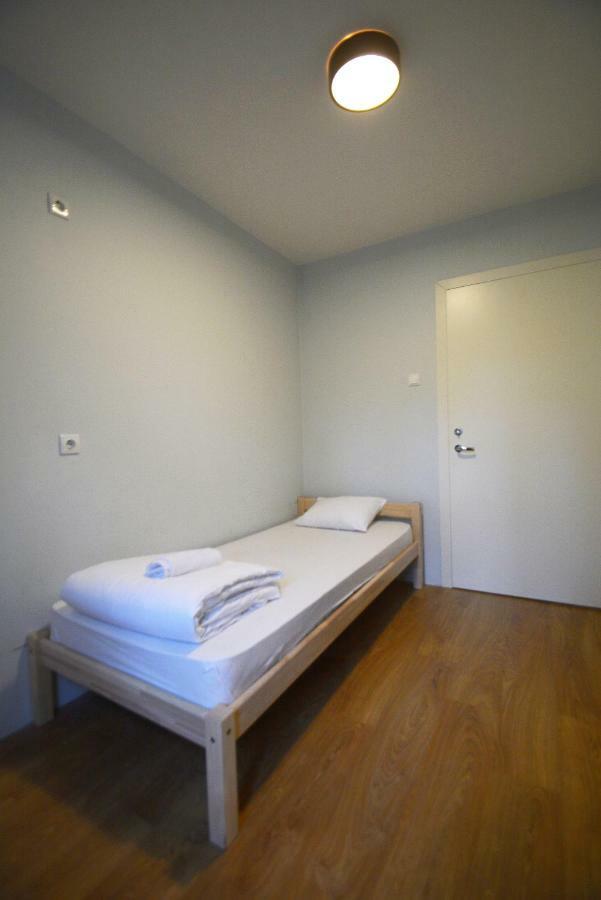 The Monks Bunk Hostel & Bar ทาลลินน์ ภายนอก รูปภาพ