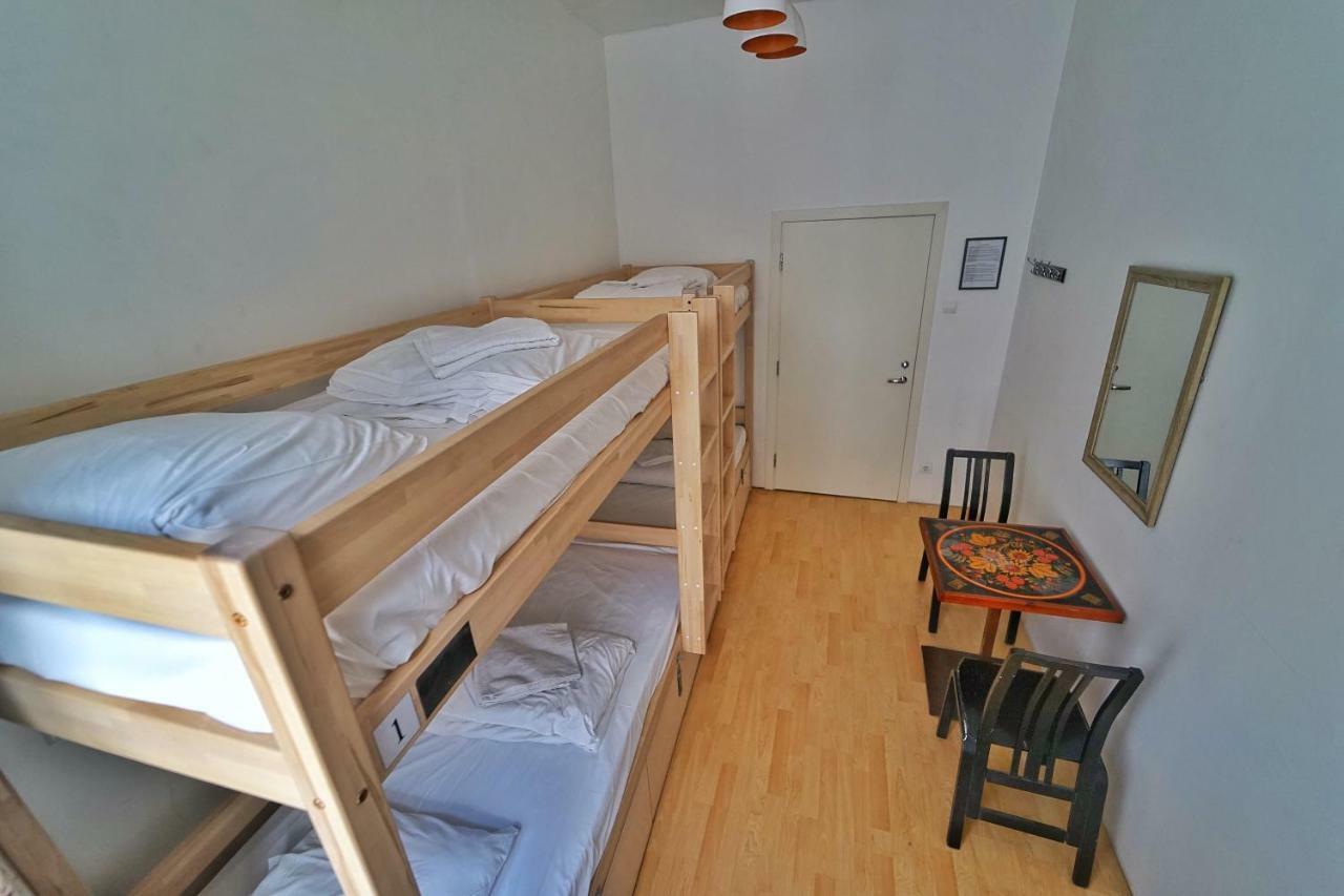 The Monks Bunk Hostel & Bar ทาลลินน์ ภายนอก รูปภาพ