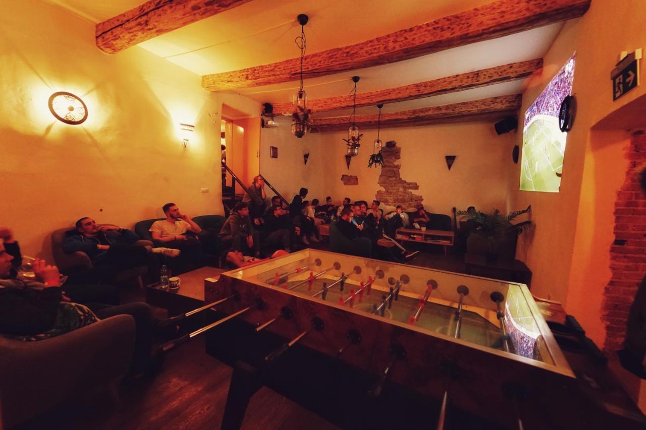 The Monks Bunk Hostel & Bar ทาลลินน์ ภายนอก รูปภาพ